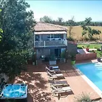 Alojamento de Acomodação e Pequeno-almoço Alyzea