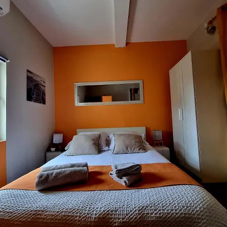 Alyzea D'hotes Reservee Aux Adultes 4* Bessan