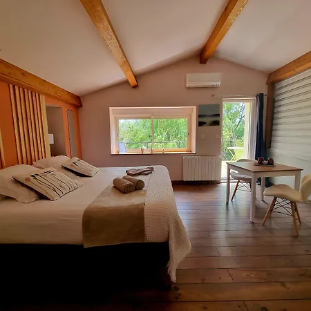 Bed & Breakfast Alyzea Bessan