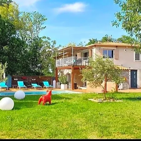 Alyzea D'hotes Reservee Aux Adultes Bed & Breakfast