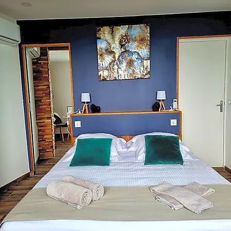 Alyzea D'hotes Reservee Aux Adultes 4* Bessan