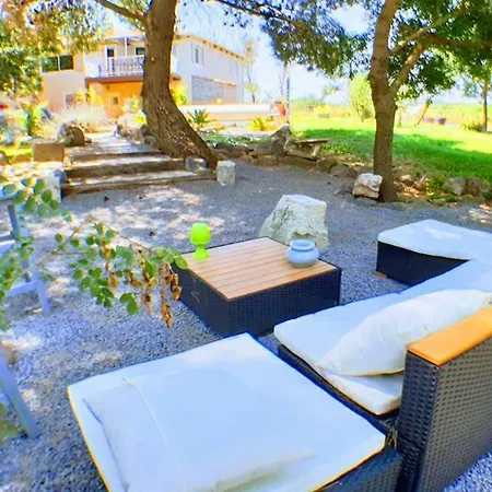 Couette-café Alyzea 4*