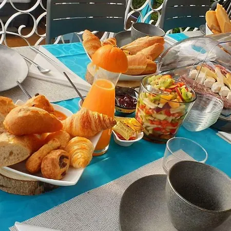 Alyzea Bed & Breakfast